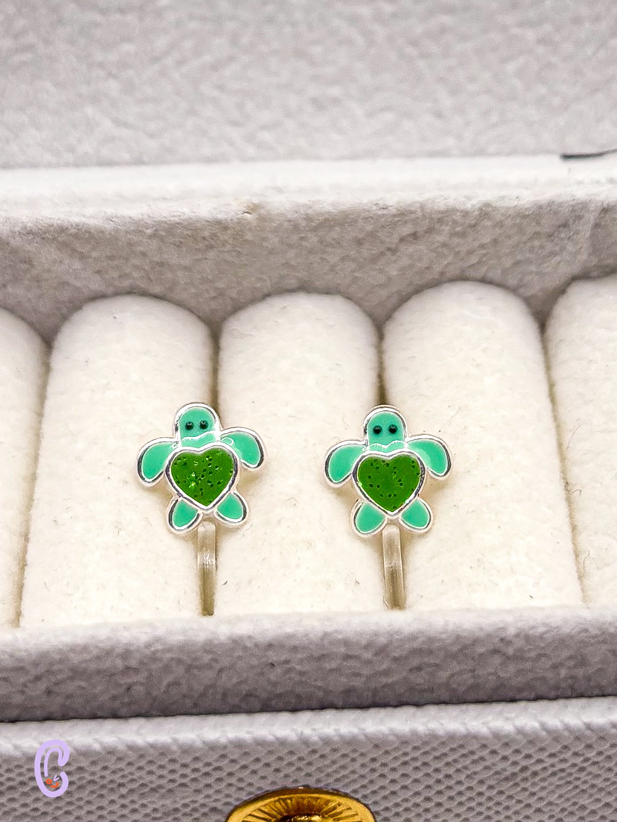 Green turtle ear clips for children – Painless without ear piercing