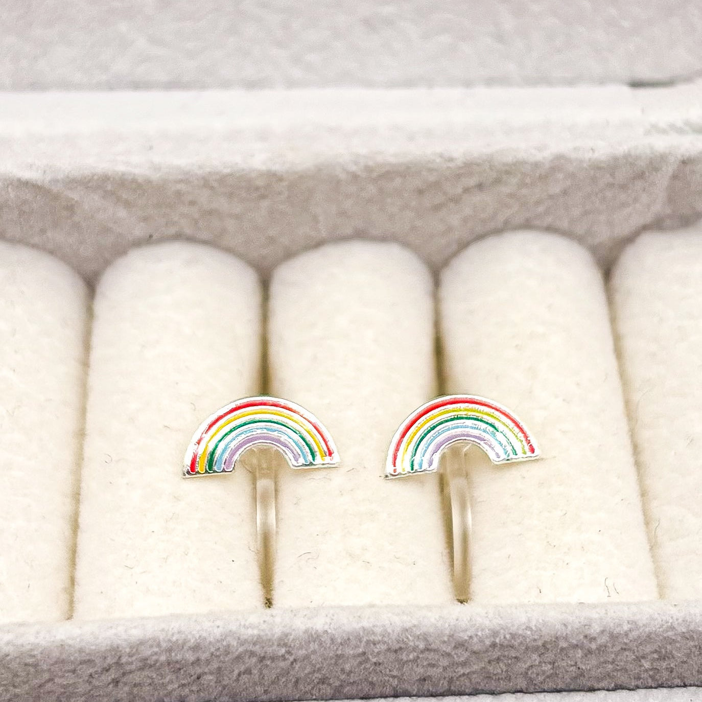 Regenbogen Ohrclips für Kinder - Schmerzfrei ohne Ohrlöcher