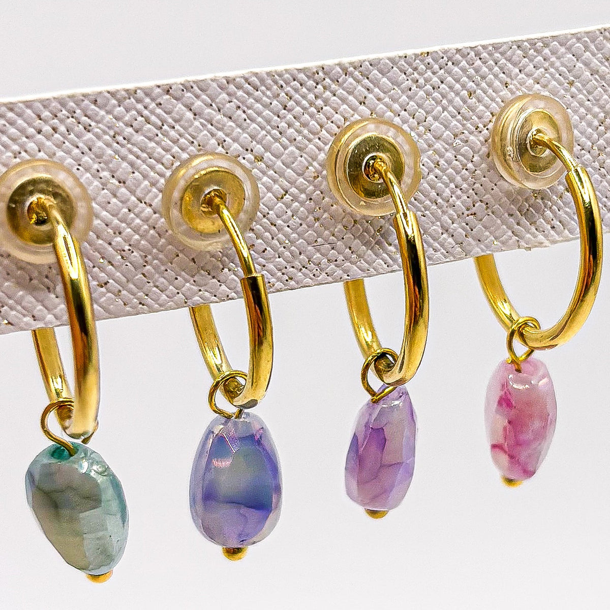 Pastel Pearl Charms – Kunstperlen-Anhänger für Creolen in 4 Farben