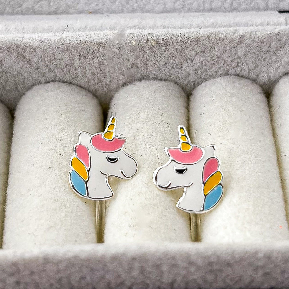 Pastell Einhorn Ohrclips für Kinder – Schmerzfrei ohne Ohrlöcher